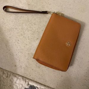 Tory Burch camel colored zip wallet